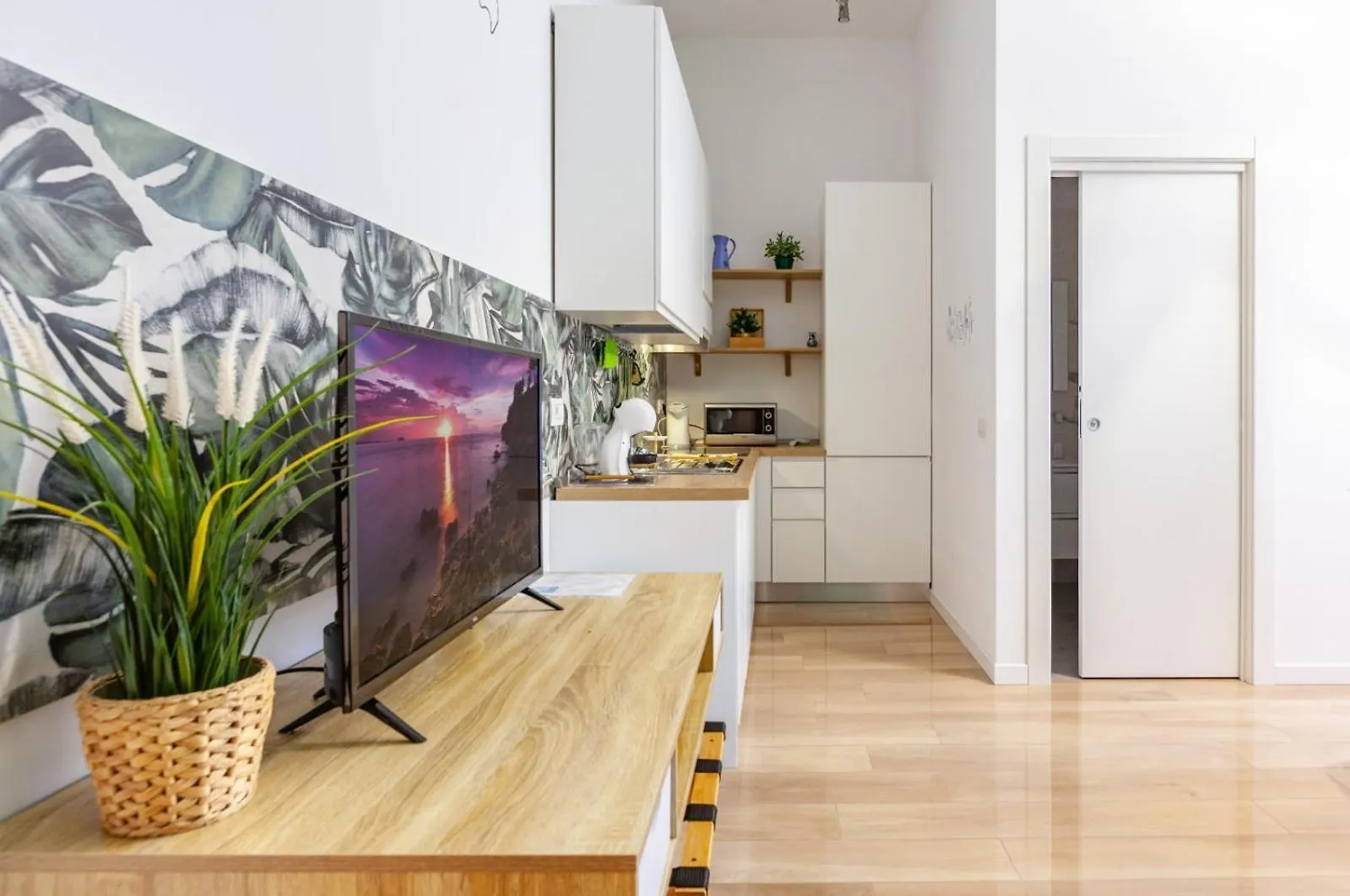 Urbanjungle - Milan Centre With Balcony Apartment